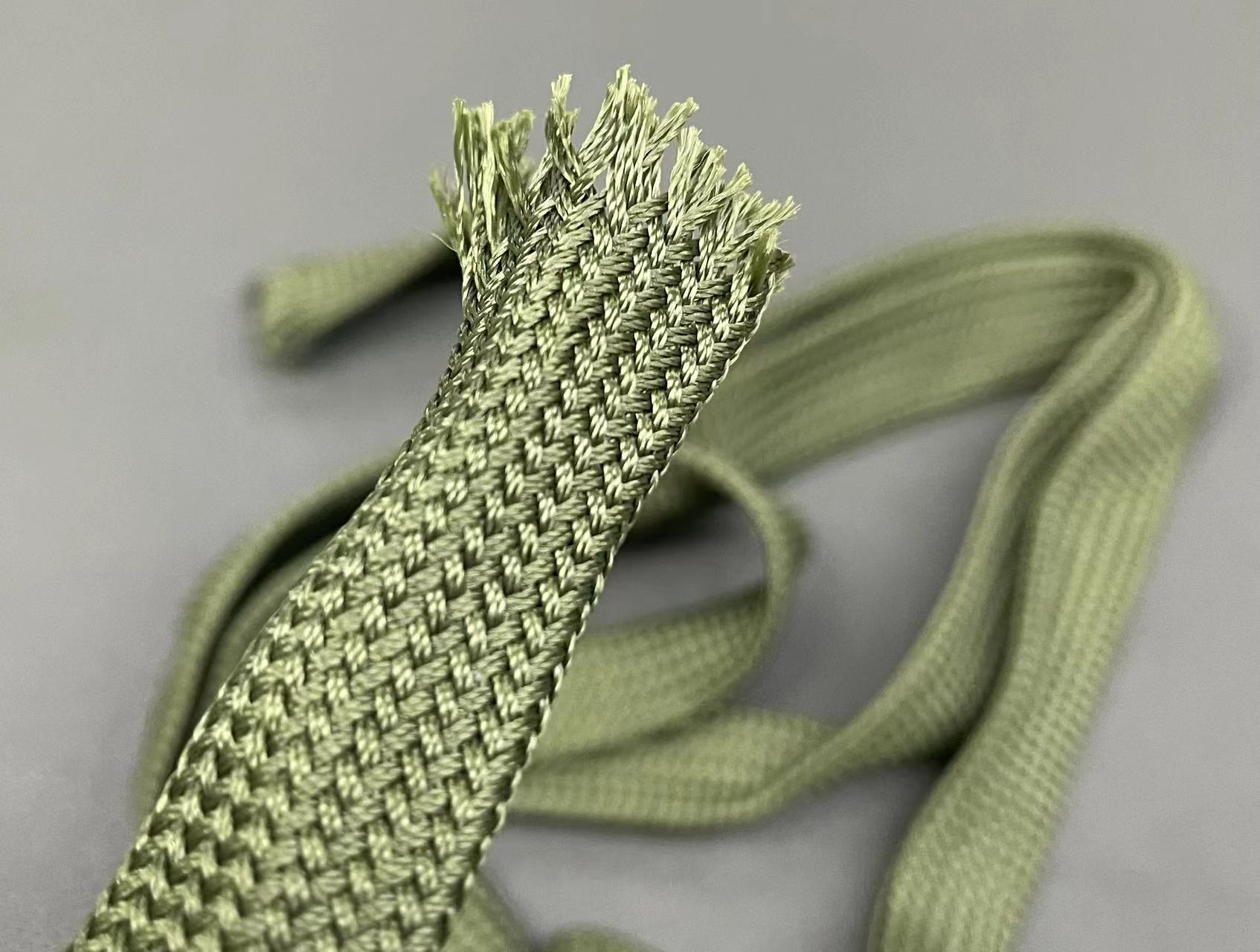 PAW nylon wire braided sleeve